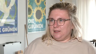 Die Politikerin Alexandra Werwath gibt ein Interview.