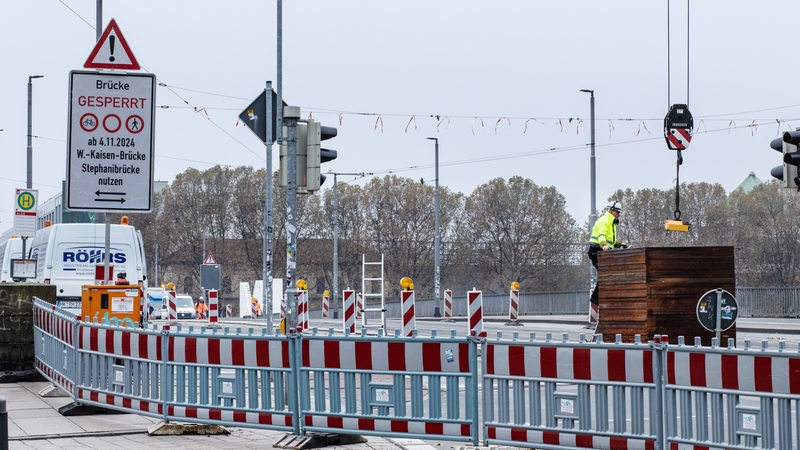 Absperrung der Bgm-Smidt-Brücke in Bremen