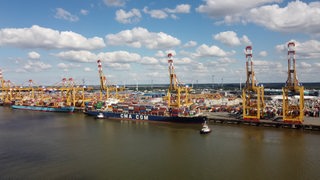 Containerterminal in Bremerhaven