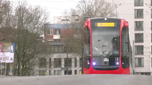 Eine Straßenbahn