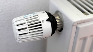 Analoges Heizkörper-Thermostat mit Einstellung auf Aus 