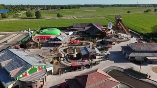 Das neue Erlebnis-Dorf Karls aus der Vogelperspektive.