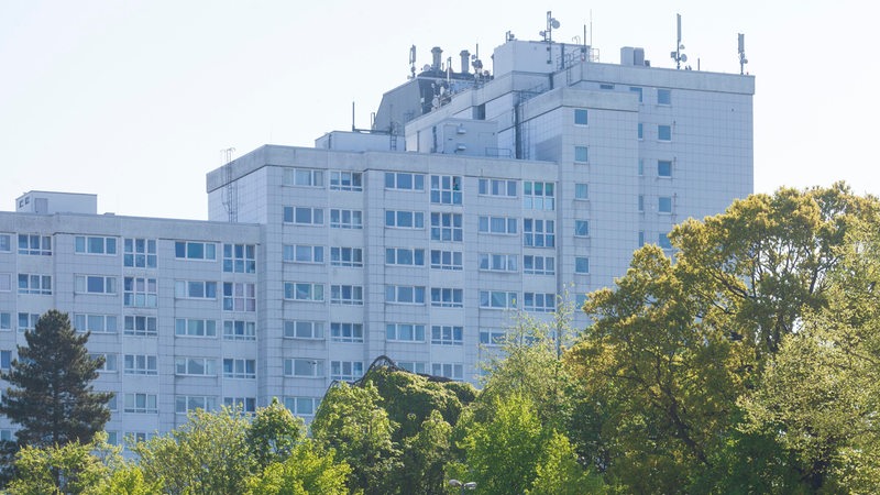 Ein großes Mehrfamilienhaus in Bremen-Vegesack, die Grohner Düne, in Bremen-Vegesack.