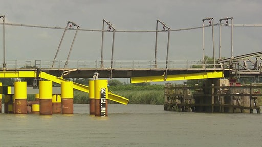 Die Hunte Brücke wurde wieder von einem Schiff gerammt. 