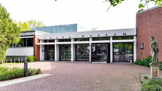 Blick auf den Eingang des Bremer Focke-Museums.