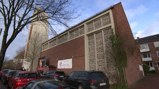 Eine Ausßenansicht der Kapelle am Osterdeich .