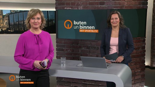 Die Moderatorinnen Kirsten Rademacher und Pascale Ciesla im Studio von buten un binnen am Sonntag. 