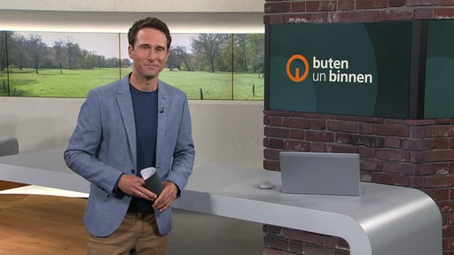 Moderator János Keresztiim Studio von buten un binnen