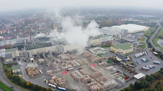 Ein Drohnen-Bild der Papier-Fabrik Varel.