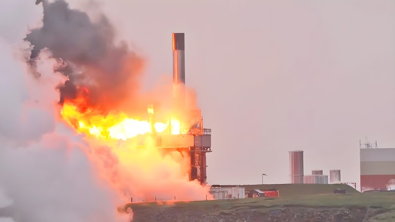 Auf den Shetland Islands explodiert eine Rakete beim Starten.