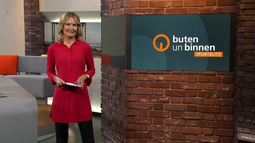 Sportblitz Moderatorin Janna Betten im buten un binnen Studio. 