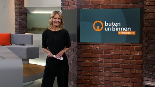 Moderatorin Janna Betten im Sportblitz Studio. 