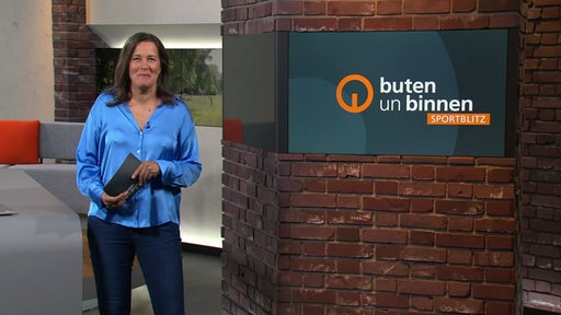 Die Moderatorin Pascale Ciesla im Studio von buten un binnen.