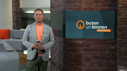 Moderator Stephan Schiffrner im Sportblitz-Studio