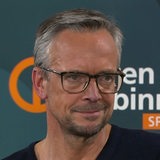 Sportreporter Axel Pusitzky als Talkgast im Sportblitzstudio.