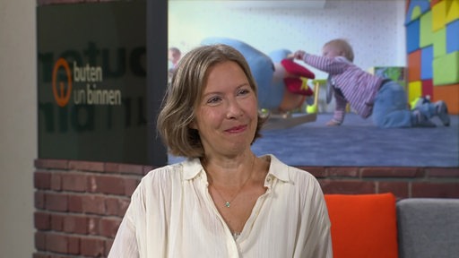 Marion Salot im Studio von bunten un binnen.