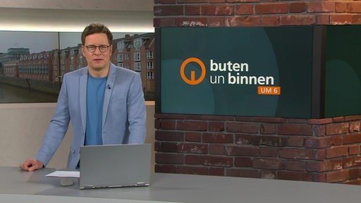 Moderator Felix Krömer im buten un binnen Studio. 