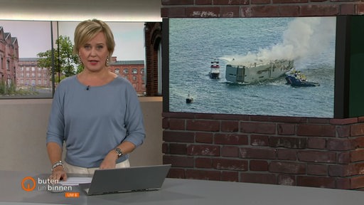 Kirsten Rademacher im Studio von buten un binnen