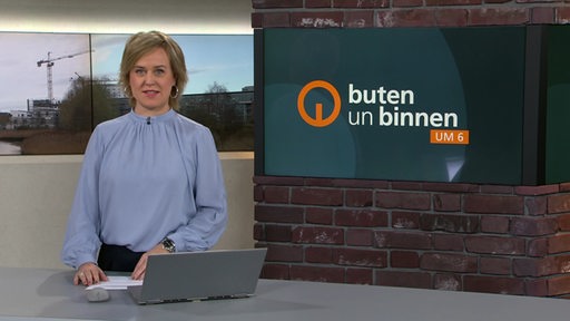 Moderatorin Kirsten Rademacher im buten un binnen Studio. 