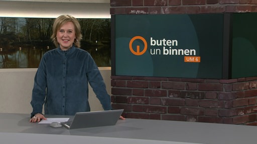 Moderatorin Kirsten Rademacher im buten un binnen Studio. 