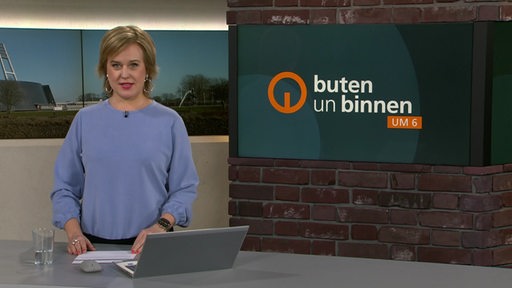 Kirsten Rademacher im Studio von buten un binnen.