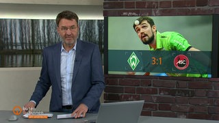 Jan-Dirk Bruns im Studio von buten un binnen.