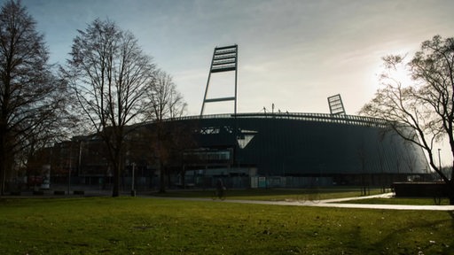 Das Weserstadionn von außen aus der Fußgänger-Perspektive